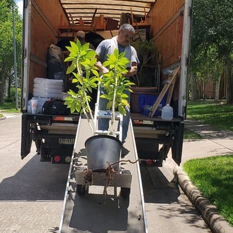 house movers truck loading