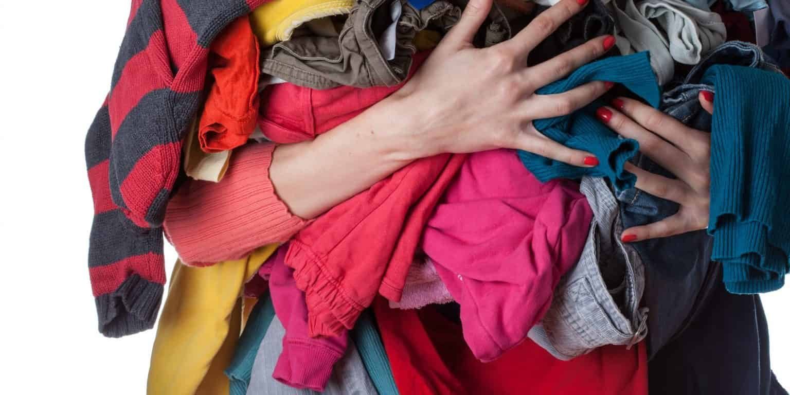 how to pack clothes for moving